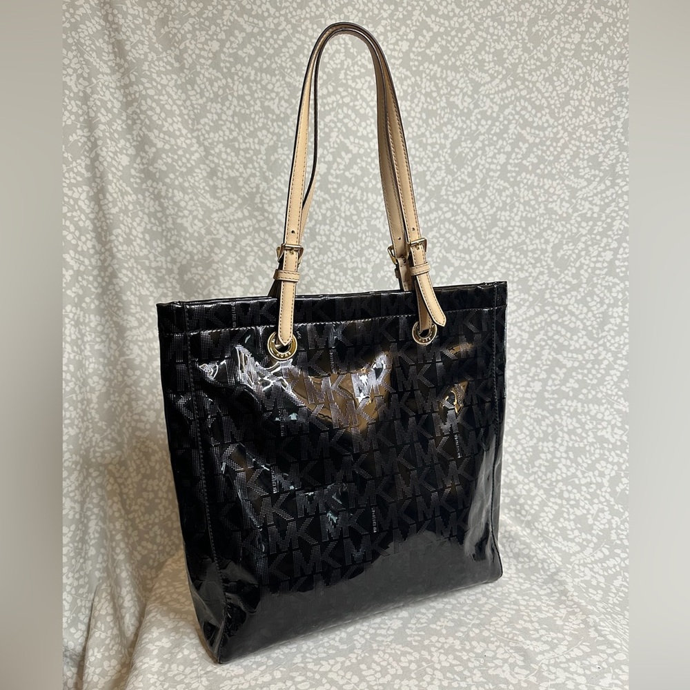 Michael Kors Jet Set Logo Tote Black Shiny shoulder Patent Leather Bag Purse LRG